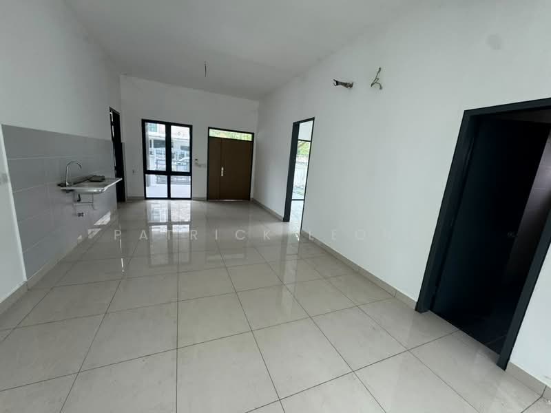 Bungalow for Sale in Taman Puncak Perdana (Shah Alam) - Patrick Leong - Living Room - PropertyGuru.com.my