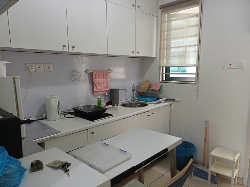 Servis Apartment untuk Disewa di Centrestage Designer Suite - Jason Chee - Kitchen - PropertyGuru.com.my