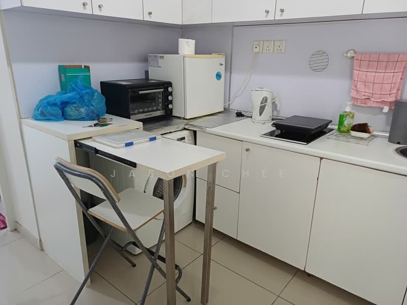 Servis Apartment untuk Disewa di Centrestage Designer Suite - Jason Chee - Kitchen - PropertyGuru.com.my