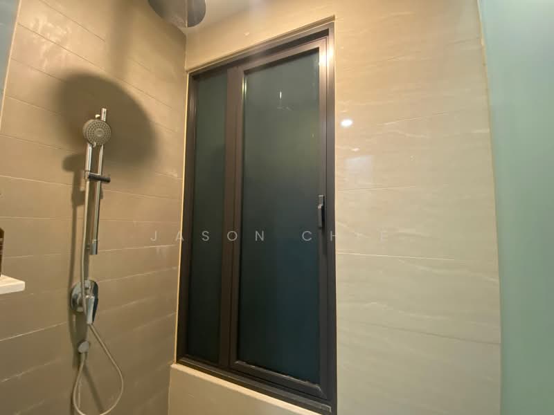 Servis Apartment untuk Disewa di Cyperus @ Tropicana Gardens - Jason Chee - Bathroom - PropertyGuru.com.my