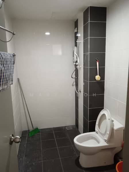 Service Residence for Sale at Silk Sky - Mary Yeoh - Bathroom - PropertyGuru.com.my