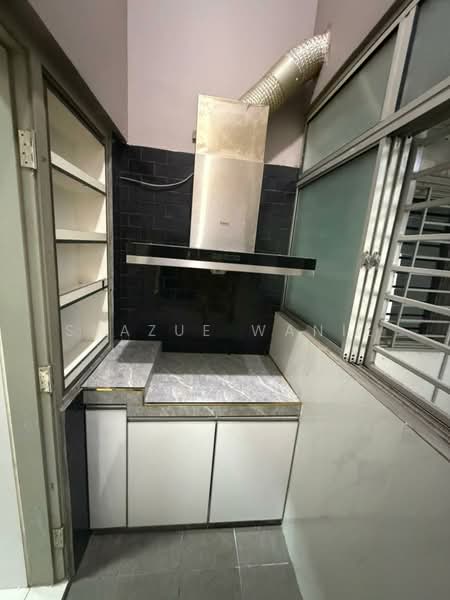 Pangsapuri untuk Disewa di Gapura Bayu - Syazue Wanie - Kitchen - PropertyGuru.com.my