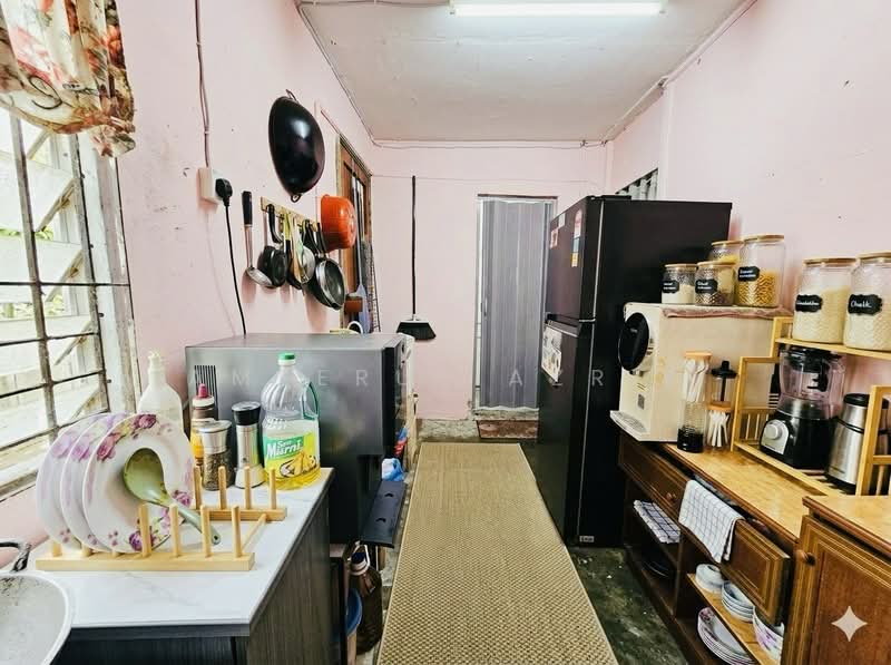 Rumah Teres 2 Tingkat untuk Dijual di Taman Plentong Baru (Masai) - Ameerul Azrie - Kitchen - PropertyGuru.com.my