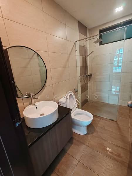 Service Residence for Sale at Molek Regency - Vince Soo - Bathroom - PropertyGuru.com.my