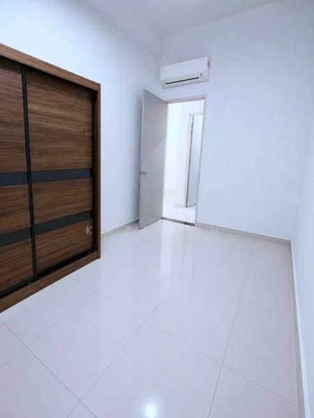 Rumah Teres 2 Tingkat untuk Dijual di Eco Summer (Johor Bahru) - Karl Lim - Bedroom - PropertyGuru.com.my