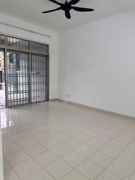 1-storey Terraced House for Sale in Johor Bahru (Johor) - Michele Sylvester - Living Room - PropertyGuru.com.my