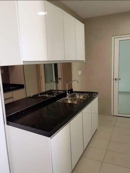 Condominium for Sale at Setia Pinnacle - Jake Khoo - Kitchen - PropertyGuru.com.my