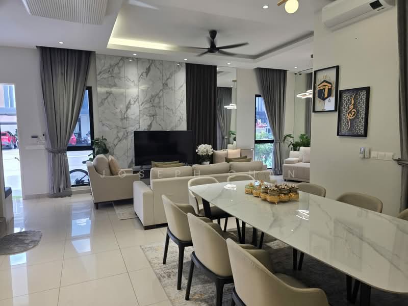 Rumah Teres 2 Tingkat untuk Dijual di Setia Alam (Selangor) - Joseph Chan - Living Room - PropertyGuru.com.my