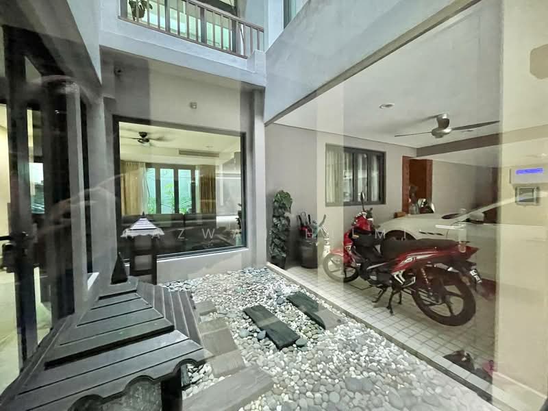 Rumah Banglo untuk Dijual di Bukit Jelutong (Shah Alam) - Hazwan Hilmi - Living Room - PropertyGuru.com.my