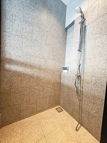 Service Residence for Rent at Scarletz Suites @ KL City Centre - Chow Kok Toong - Bathroom - PropertyGuru.com.my