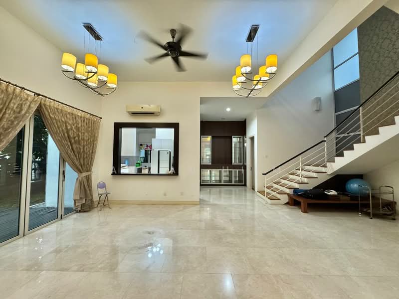 Bungalow for Sale in Seksyen 13 (Shah Alam) - Hazwan Hilmi - Living Room - PropertyGuru.com.my