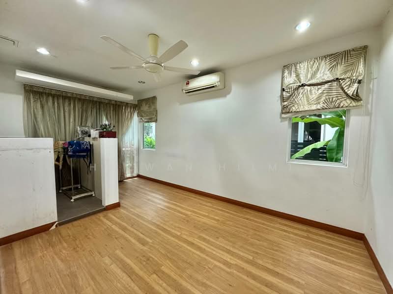 Bungalow for Sale in Seksyen 13 (Shah Alam) - Hazwan Hilmi - Living Room - PropertyGuru.com.my