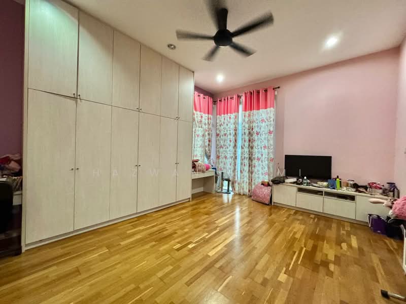 Bungalow for Sale in Seksyen 13 (Shah Alam) - Hazwan Hilmi - Bedroom - PropertyGuru.com.my