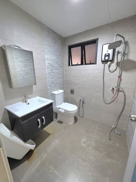 Kondominium untuk Dijual di Cita Damansara - Grey Lim H N - Bathroom - PropertyGuru.com.my