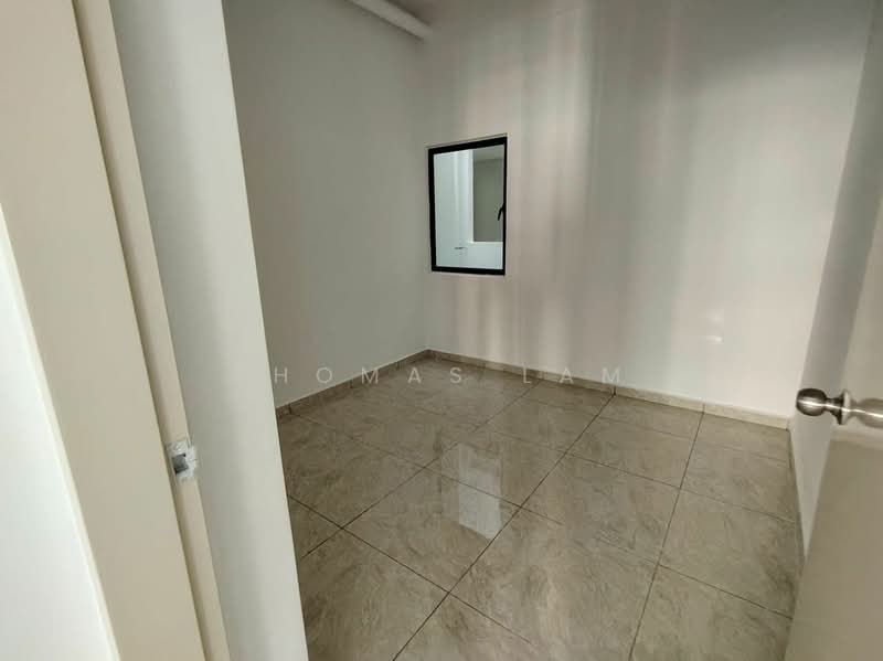Service Residence for Sale at PANGSAPURI GADONG HARMONI @ AMBIENCE RESIDENCE - Thomas Lam - Interior - PropertyGuru.com.my
