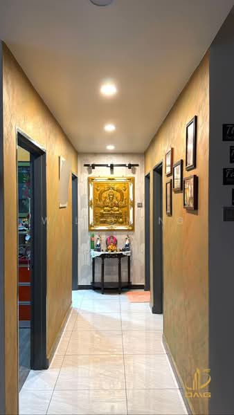 Pangsapuri untuk Dijual di Orchis Apartment - Wilson Ng - Corridor - PropertyGuru.com.my