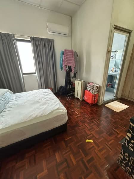 2-storey Terraced House for Sale in Taman Sea (Petaling Jaya) - Matthew Wong - Bedroom - PropertyGuru.com.my