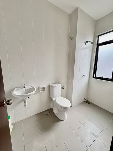 2-storey Terraced House for Sale in Kajang East (Semenyih) - Angie Wong Poh Choo - Bathroom - PropertyGuru.com.my