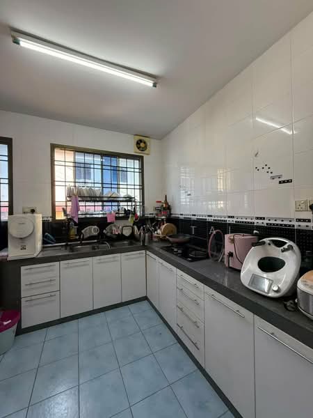 2-storey Terraced House for Sale in Taman Setia Indah (Tebrau) - Tommy Tai - Kitchen - PropertyGuru.com.my