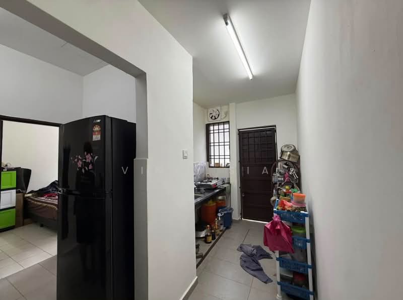 1-storey Terraced House for Sale in Taman Pulai Jaya (Kulai) - Vincy Sia - Kitchen - PropertyGuru.com.my
