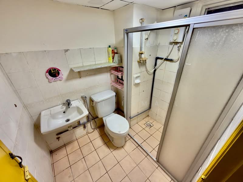 Condominium for Sale at Pantai Hillpark 2 - Azrul Ismail - Bathroom - PropertyGuru.com.my