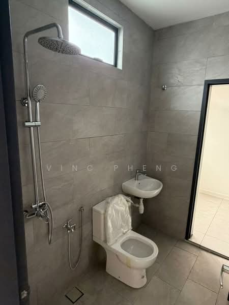 Rumah Teres 2 Tingkat untuk Dijual di Ayer Molek (Melaka) - Vinc Pheng - Bathroom - PropertyGuru.com.my