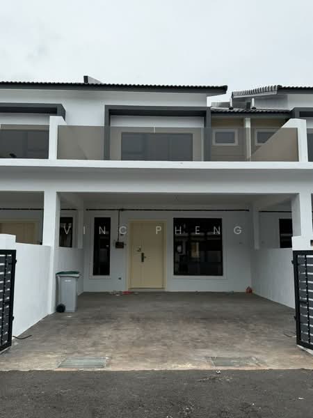 Rumah Teres 2 Tingkat untuk Dijual di Ayer Molek (Melaka) - Vinc Pheng - Exterior - PropertyGuru.com.my