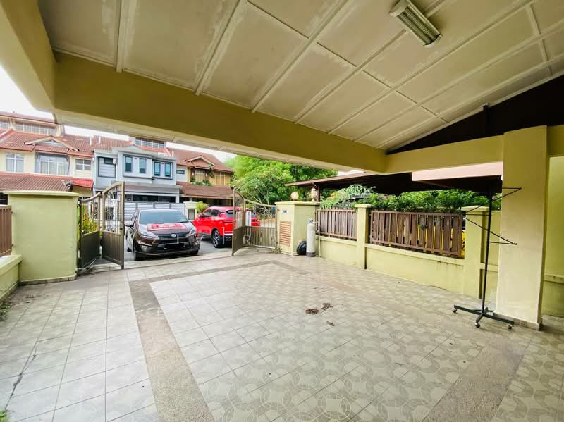 Apartment for Sale at Bandar Sri Putra - Azizirrahim . - Exterior - PropertyGuru.com.my