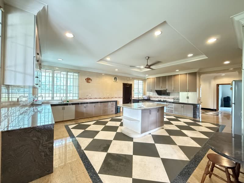 Rumah Banglo untuk Dijual di Country Heights (Kajang) - Billy Chan - Kitchen - PropertyGuru.com.my