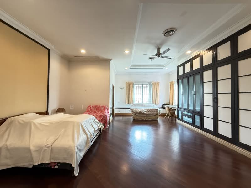 Rumah Banglo untuk Dijual di Country Heights (Kajang) - Billy Chan - Bedroom - PropertyGuru.com.my