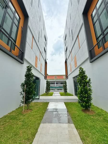 Shop / Office for Rent in Taman Pelangi (Johor Bahru) - Tommy Tai - Exterior - PropertyGuru.com.my