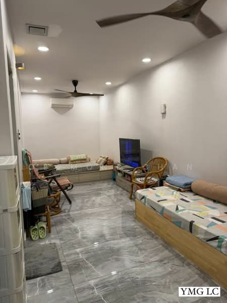Rumah Teres 2-Tingkat untuk Dijual di Klang (Selangor) - Desmond Chan - Living Room - PropertyGuru.com.my