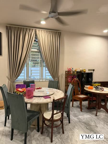 Rumah Teres 2-Tingkat untuk Dijual di Klang (Selangor) - Desmond Chan - Dining Room - PropertyGuru.com.my