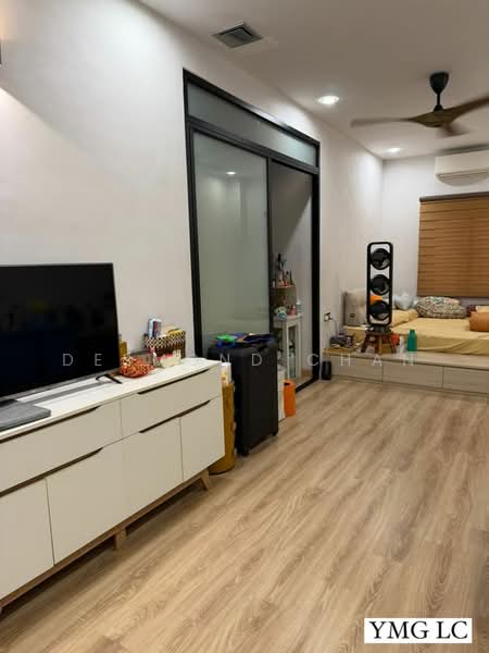 Rumah Teres 2-Tingkat untuk Dijual di Klang (Selangor) - Desmond Chan - Living Room - PropertyGuru.com.my