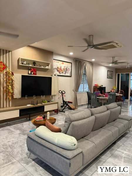 Rumah Teres 2-Tingkat untuk Dijual di Klang (Selangor) - Desmond Chan - Living Room - PropertyGuru.com.my