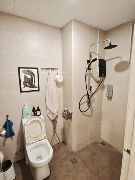 Kondominium untuk Dijual di Orange Regency - Ooi Chee Khoon - Bathroom 1 - PropertyGuru.com.my