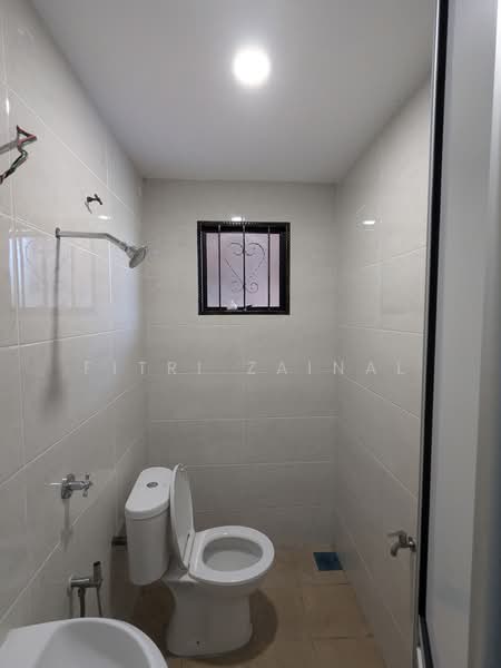 Agricultural Land for Sale in Kampung Baru Sungai Makau (Hulu Langat) - Fitri Zainal - Bathroom - PropertyGuru.com.my