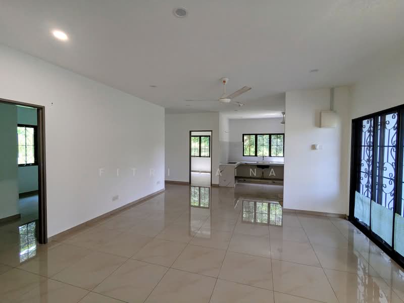 Agricultural Land for Sale in Kampung Baru Sungai Makau (Hulu Langat) - Fitri Zainal - Living Room - PropertyGuru.com.my