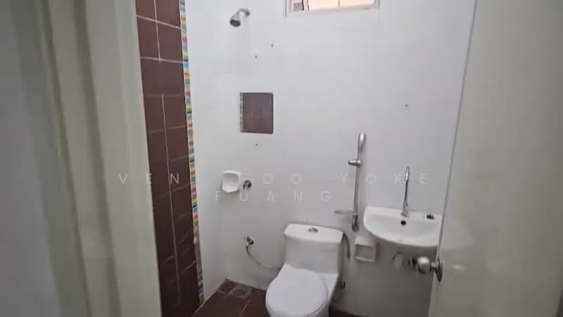 1-storey Terraced House for Sale in Setia Alam (Selangor) - Veni Foo Yoke Fuang - Bathroom - PropertyGuru.com.my