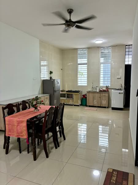 3-storey Terraced House for Rent in Kajang (Selangor) - Norafian SMH - Dining Room - PropertyGuru.com.my