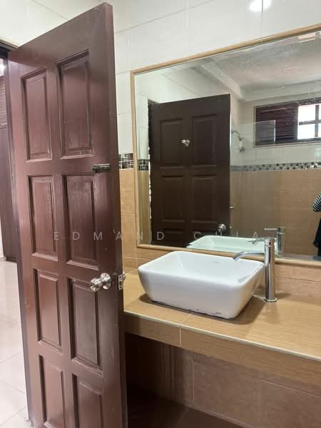 Semi-Detached House for Rent in Taman Sri Jelok (Kajang) - Edmand Chia - Bathroom - PropertyGuru.com.my