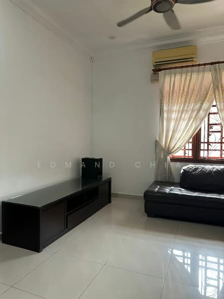 Semi-Detached House for Rent in Taman Sri Jelok (Kajang) - Edmand Chia - Living Room - PropertyGuru.com.my