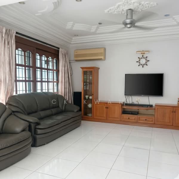 Rumah Berkembar untuk Dijual di Taman Mansion (Ipoh) - CK Kwan - Living Room - PropertyGuru.com.my