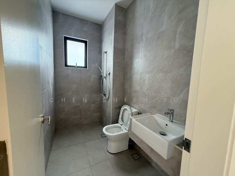 Rumah Kluster untuk Dijual di Taman Ekoflora (Johor Bahru) - Chen Shieh Yu - Bathroom - PropertyGuru.com.my