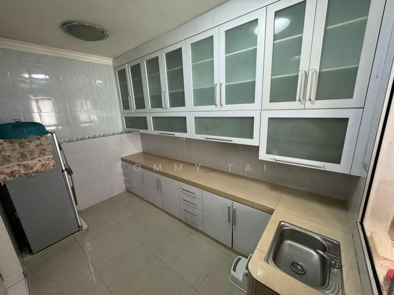 2-storey Terraced House for Sale in Taman Seri Orkid (Skudai) - Tommy Tai - Kitchen - PropertyGuru.com.my