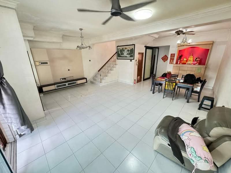 2-storey Terraced House for Sale in Taman Seri Orkid (Skudai) - Tommy Tai - Living Room - PropertyGuru.com.my