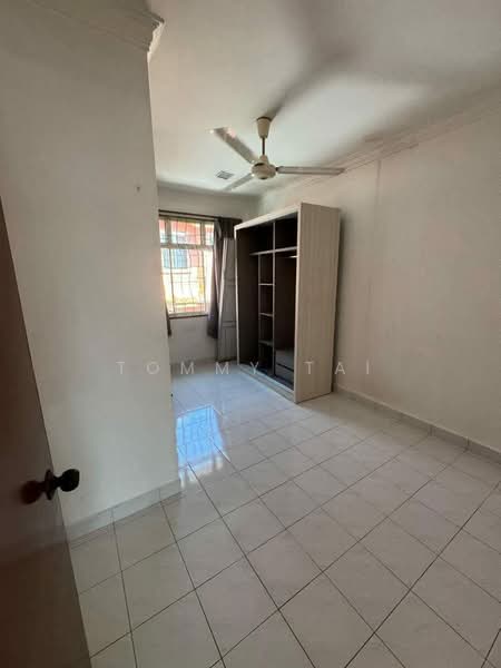 2-storey Terraced House for Sale in Taman Seri Orkid (Skudai) - Tommy Tai - Bedroom - PropertyGuru.com.my