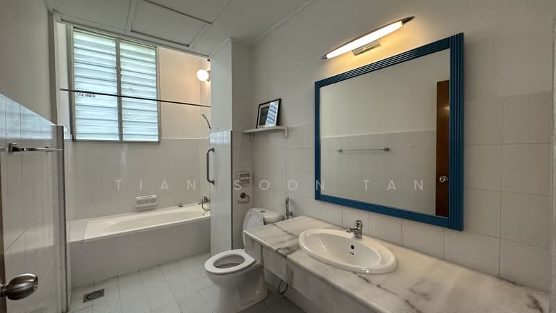 Rumah Banglo untuk Dijual di Bukit Bandaraya (Bangsar) - Tian Soon Tan - Bathroom - PropertyGuru.com.my