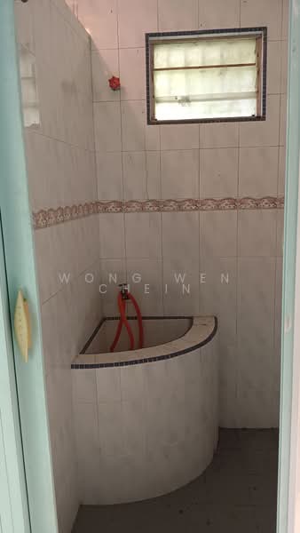 1-storey Terraced House for Sale in Desa Jaya Kepong (Kepong) - Wong Wen Chein - Bathroom - PropertyGuru.com.my