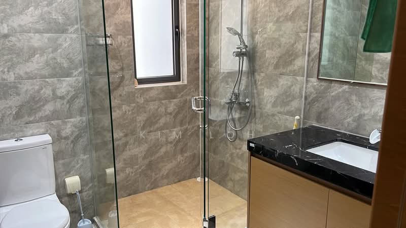 Servis Apartment untuk Dijual di R&F Princess Cove Phase 1 - Kim Loh - Bathroom - PropertyGuru.com.my